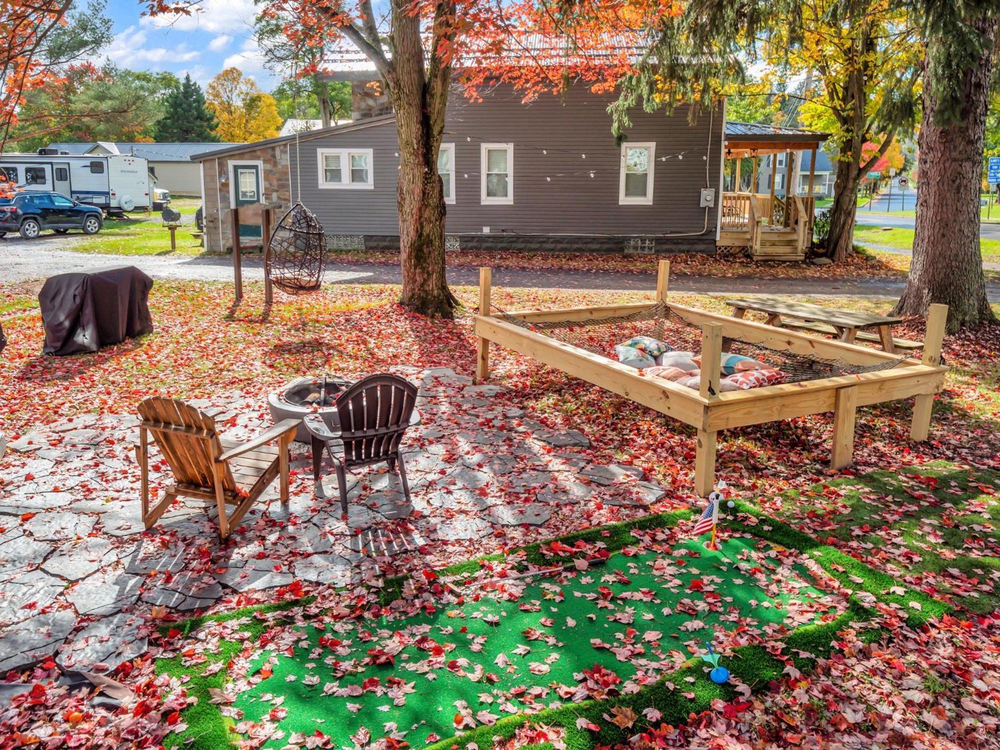 The Kelly House - 4 Bedroom Historic Lodge - Downtown Ellicottville Bagian luar foto
