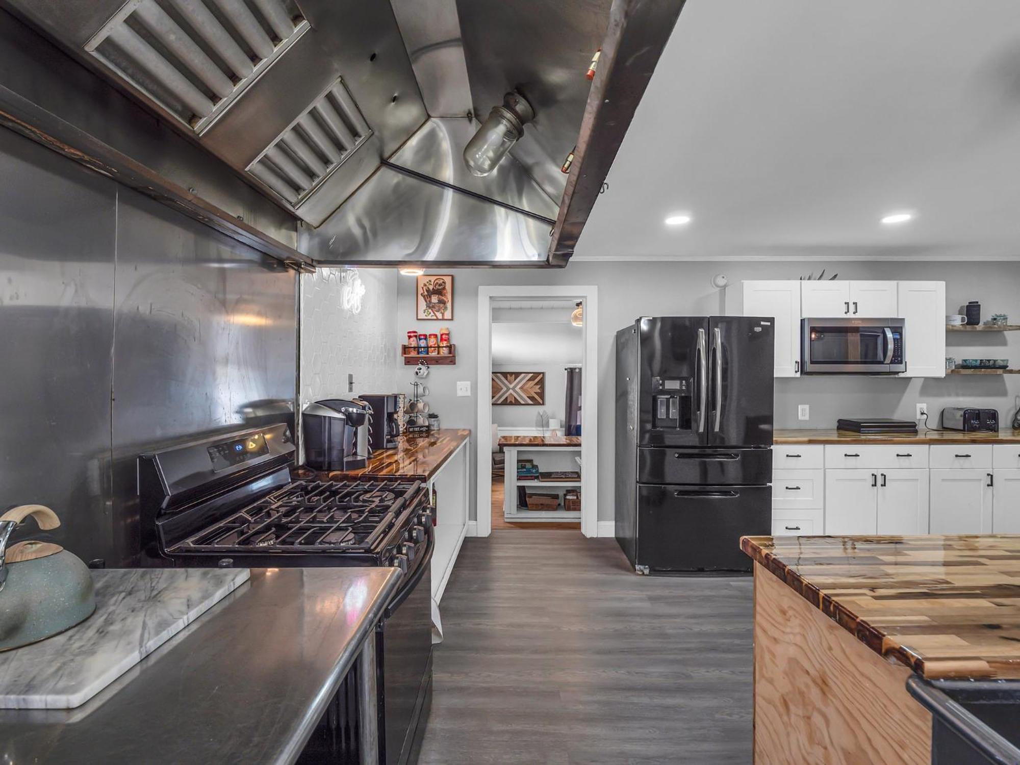 The Kelly House - 4 Bedroom Historic Lodge - Downtown Ellicottville Bagian luar foto